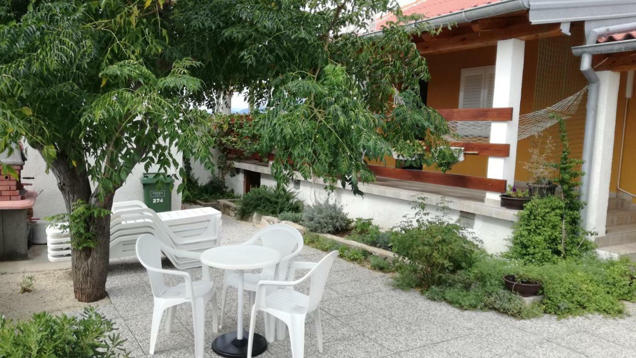 Apartment Marta Ražanac Esterno foto